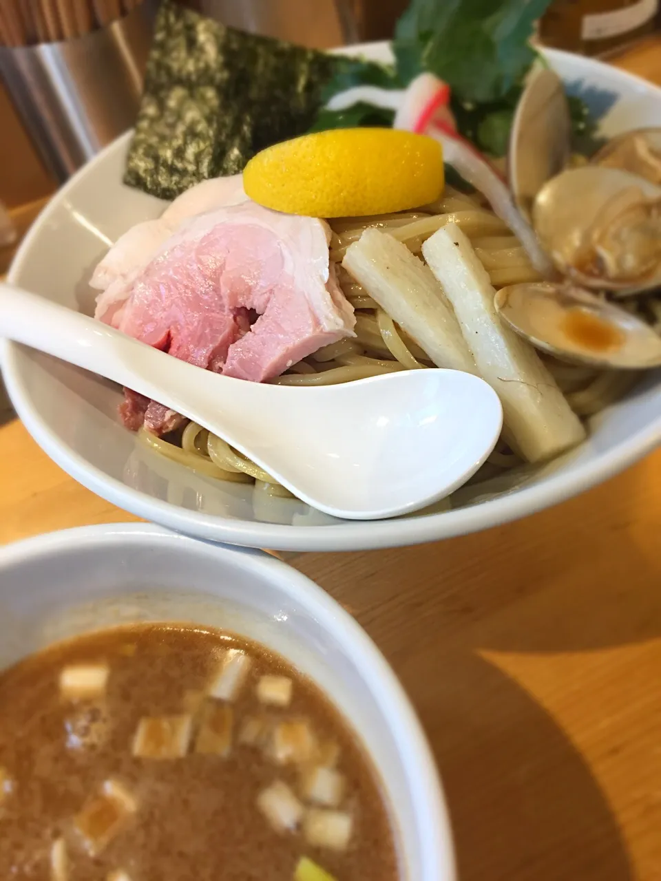 鶏と蛤の濃厚つけ麺・特＠むぎとオリーブ・万世橋|らーめん好き！さん