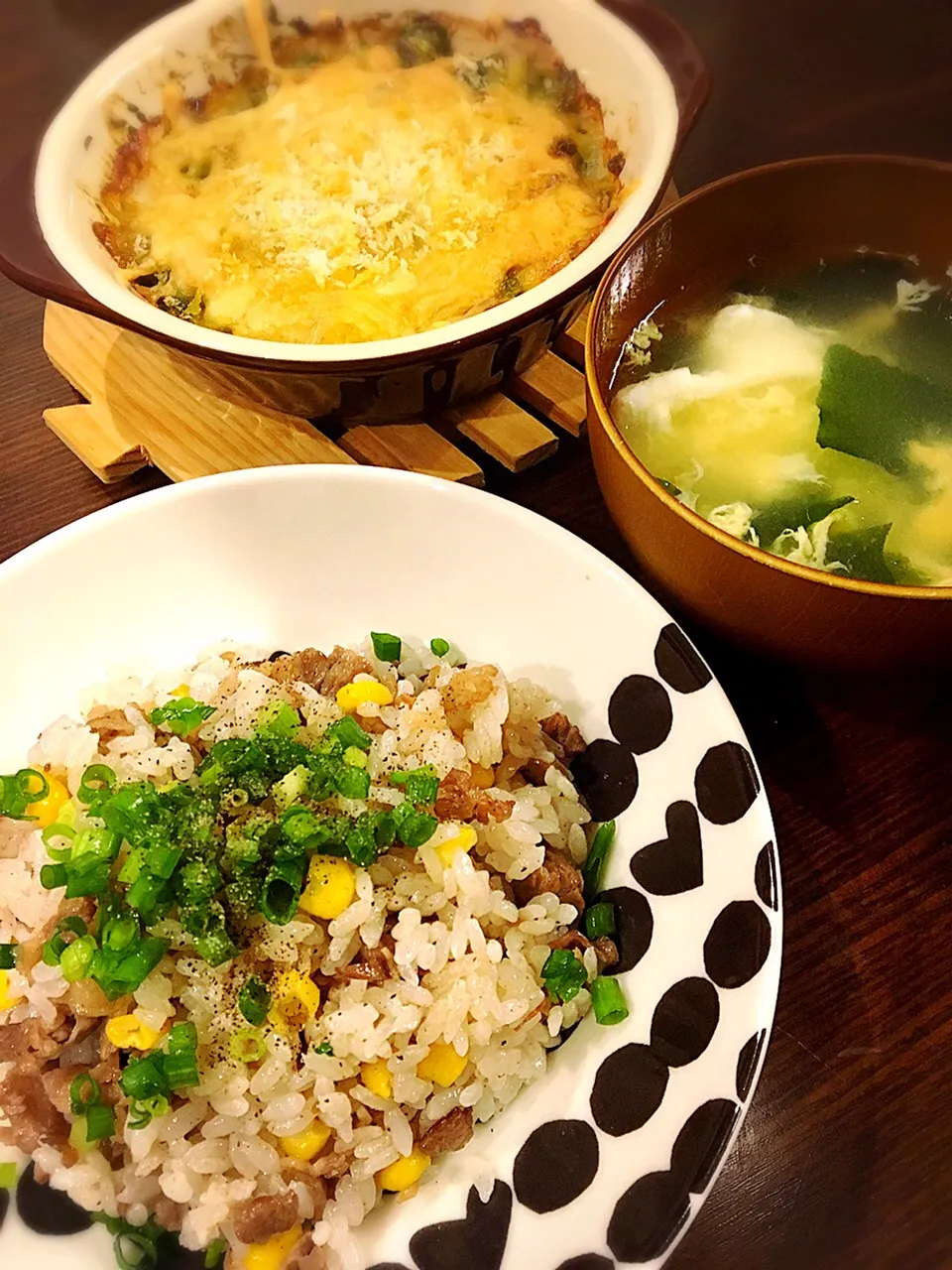 Snapdishの料理写真:晩ご飯🍴お家でペッパーランチ風、玉子スープ、アボカドとエビのグラタン|ともさん