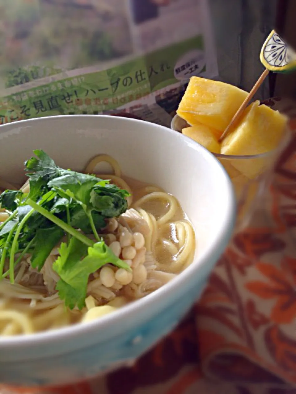 Snapdishの料理写真:パクチー ラーメン。
鶏塩スープであっさりと。|CHOOtaitaiさん