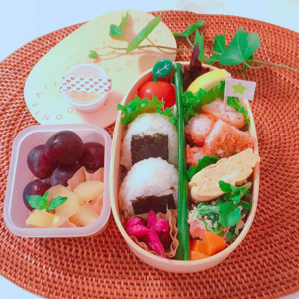 Snapdishの料理写真:ヒレカツのお弁当|Mikaさん