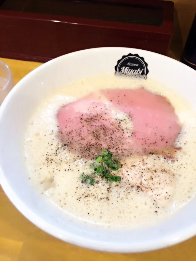 Snapdishの料理写真:とりとんラーメン♡しょうゆ|MAPITEEさん