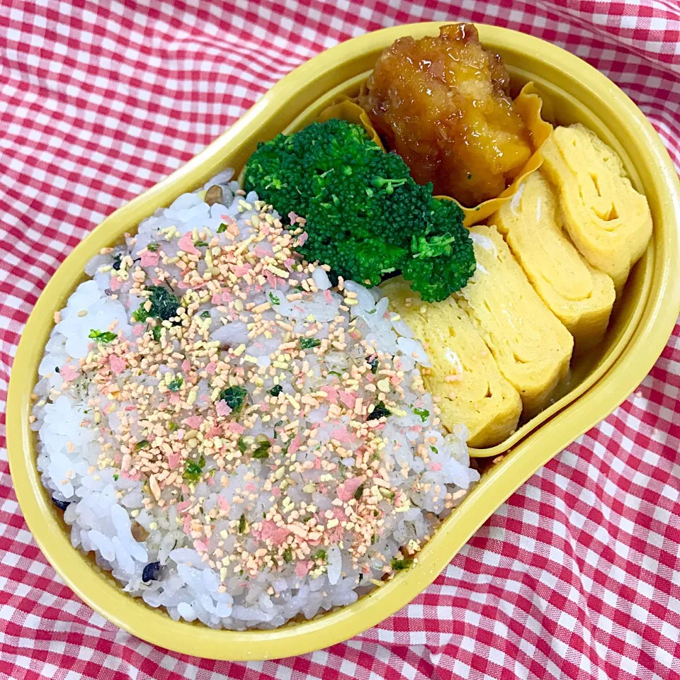 Snapdishの料理写真:いつものお弁当🍱久しぶりに卵焼きがうまくできた〜！！！|agnes2001さん