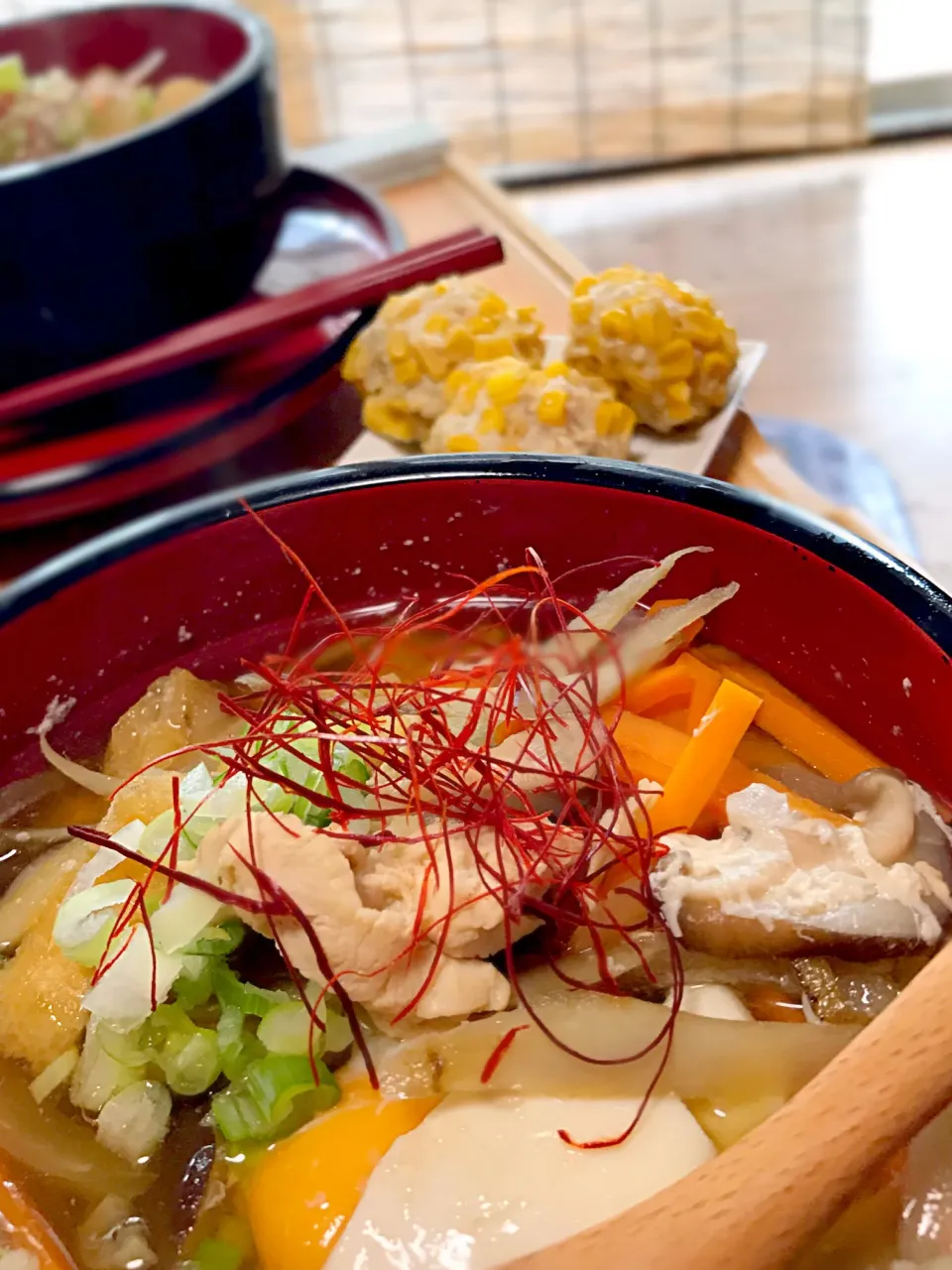 コーンシュウマイと素朴な田舎風煮麺|シュトママさん