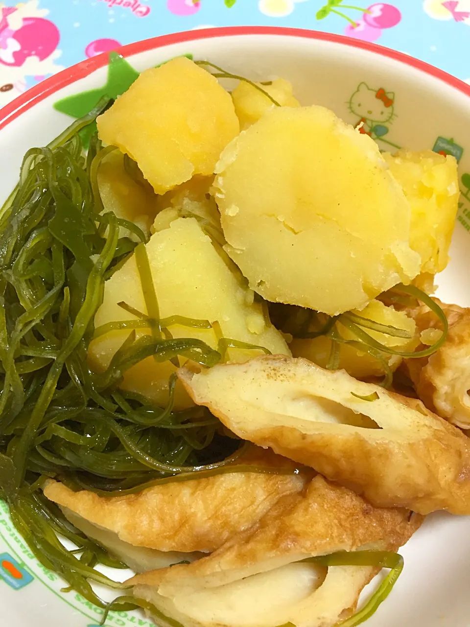 #じゃがいも と切り昆布・ちくわの煮物(* ॑꒳ ॑* )⋆*|akiさん