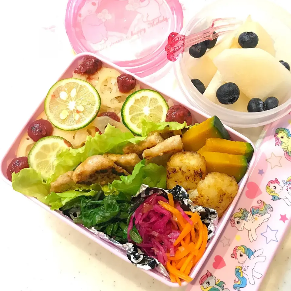 #お弁当 #れんこんご飯#豚のアプリコットジャム焼き#紫キャベツ のマリネ#ほうれん草のおひたし #人参ナムル|chikasdayさん