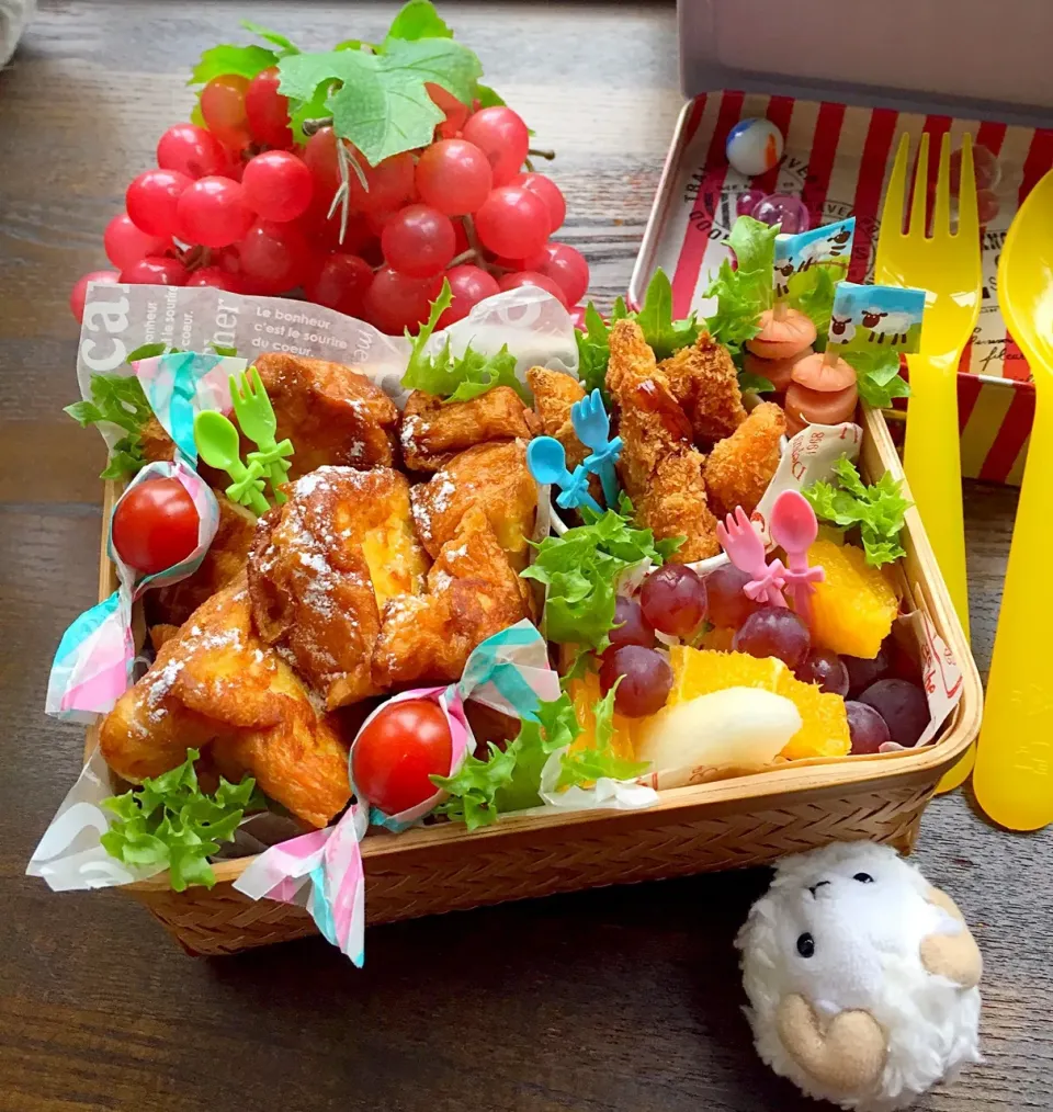 Snapdishの料理写真:フレンチトースト！空っぽにな〜れ♡|マトンさんの飼い主さん