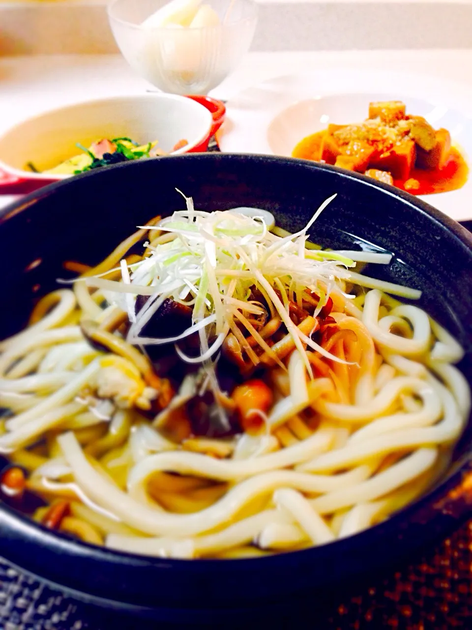 今日の晩御飯/アサリときのこたっぷり白だし讃岐うどん＆ヤングコーンとほうれん草のソテー＆高野豆腐の肉詰めトマトソース煮
#RIKAちゃんcooking #美容 #健康 #節約 #1日1食ガッツリ晩御飯 #美味しく食べられる事に感謝|BabyRIKAさん