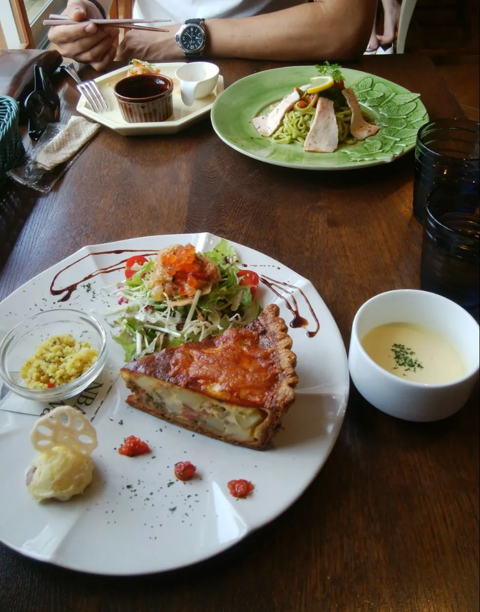 主人と出産前ランチ　キッシュプレートランチ＠レコンパンス|マメリエさん