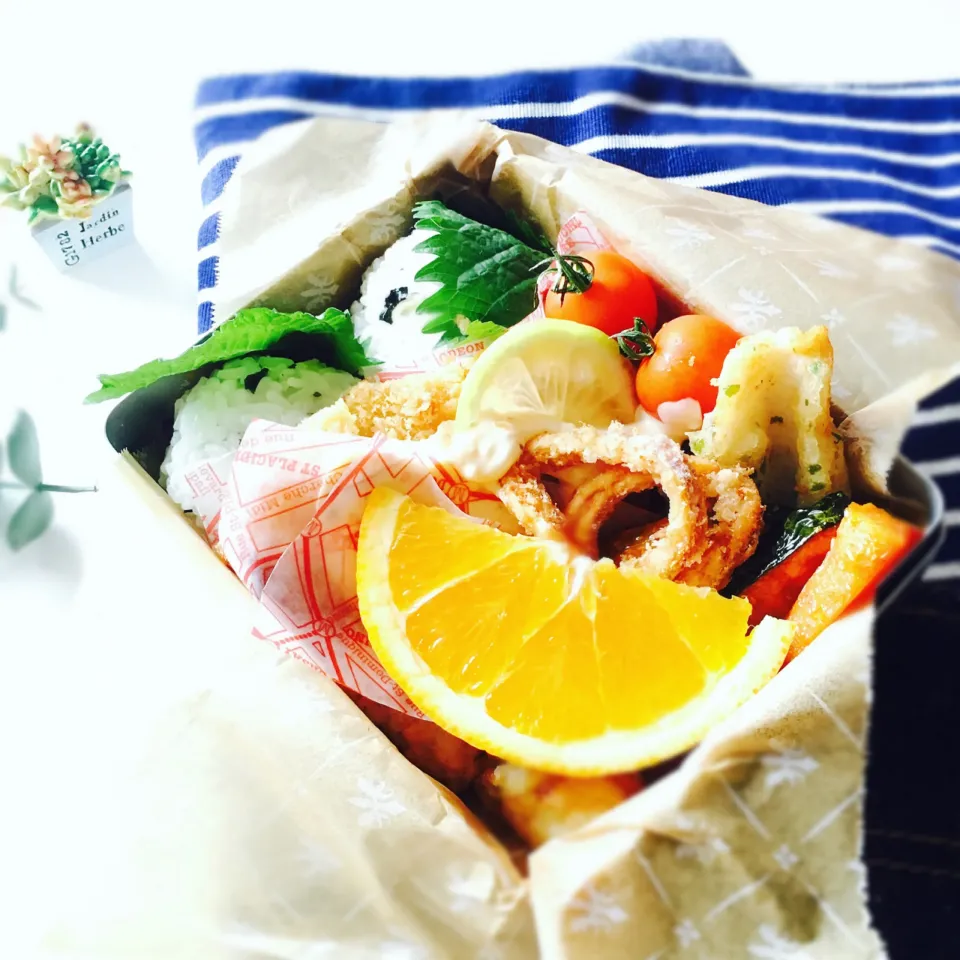 ムスメ弁当  🐟白身魚フライですが   見えない😂|usakoさん