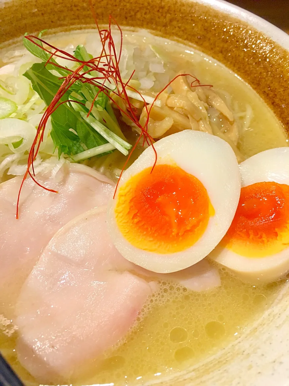 Snapdishの料理写真:麺屋武一 濃厚鶏白湯ラーメン大盛り|松下勇作さん