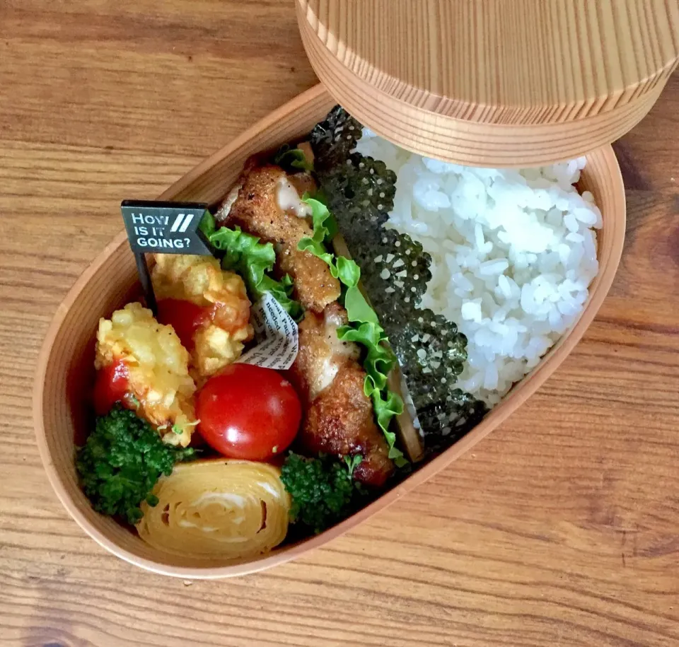 Snapdishの料理写真:みったんさんの料理 ハッシュドポテト
9/7 お弁当🍱|カタツムリさん