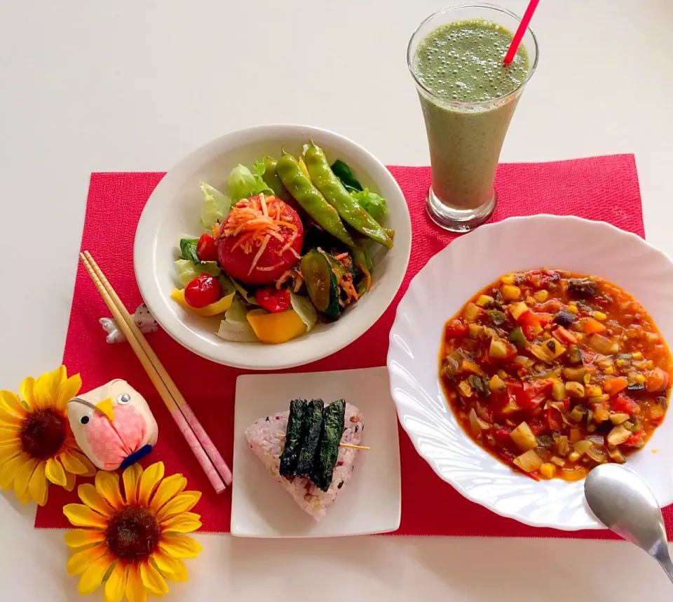 朝ごはんは勝負飯( ◠‿◠ )
たっぷり野菜の朝ごはん出来たよ〜✌️🎵|はみちゃんさん