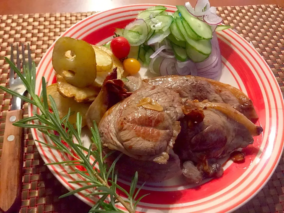 Snapdishの料理写真:Gigot d'agneau grillé🐑ｼﾞｺﾞｰﾀﾞﾆｮ ｸﾞﾘｴ<ﾗﾑもも肉のｸﾞﾘﾙ>|🌈Ami🍻さん