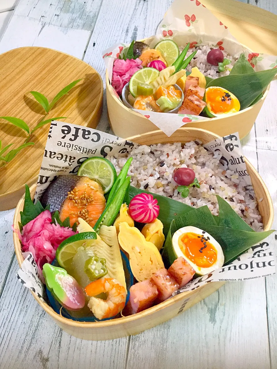 わっぱ弁当🌸
冬瓜の海老あんかけ
味玉
紫玉ねぎマリネ
ひょうたん出汁巻
鮭ごま焼き
ベーコンソテー|Mayumi Konishiさん