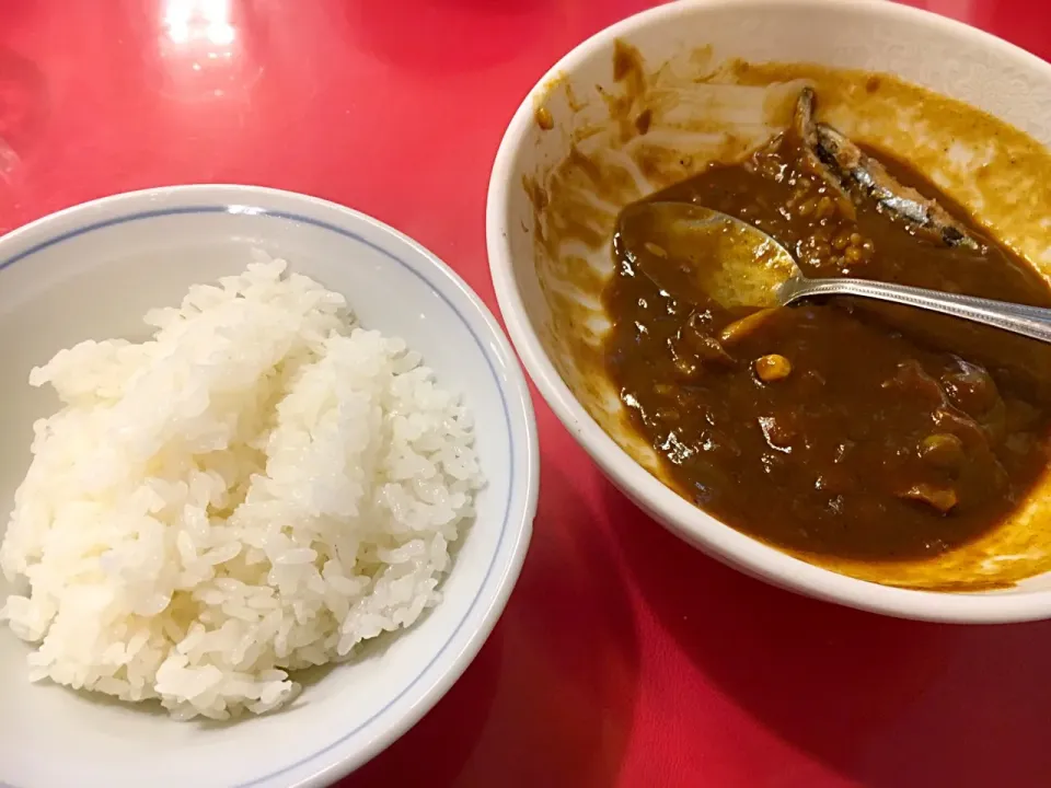 アレ⁉︎大盛なのにご飯足らなくなった😅
おかわりありがとうございます🤤|ゆうじ.さん