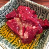 釣れたてキハダマグロの血合いがレバ刺しより美味しい！
臭みも無く絶品(≧∀≦)