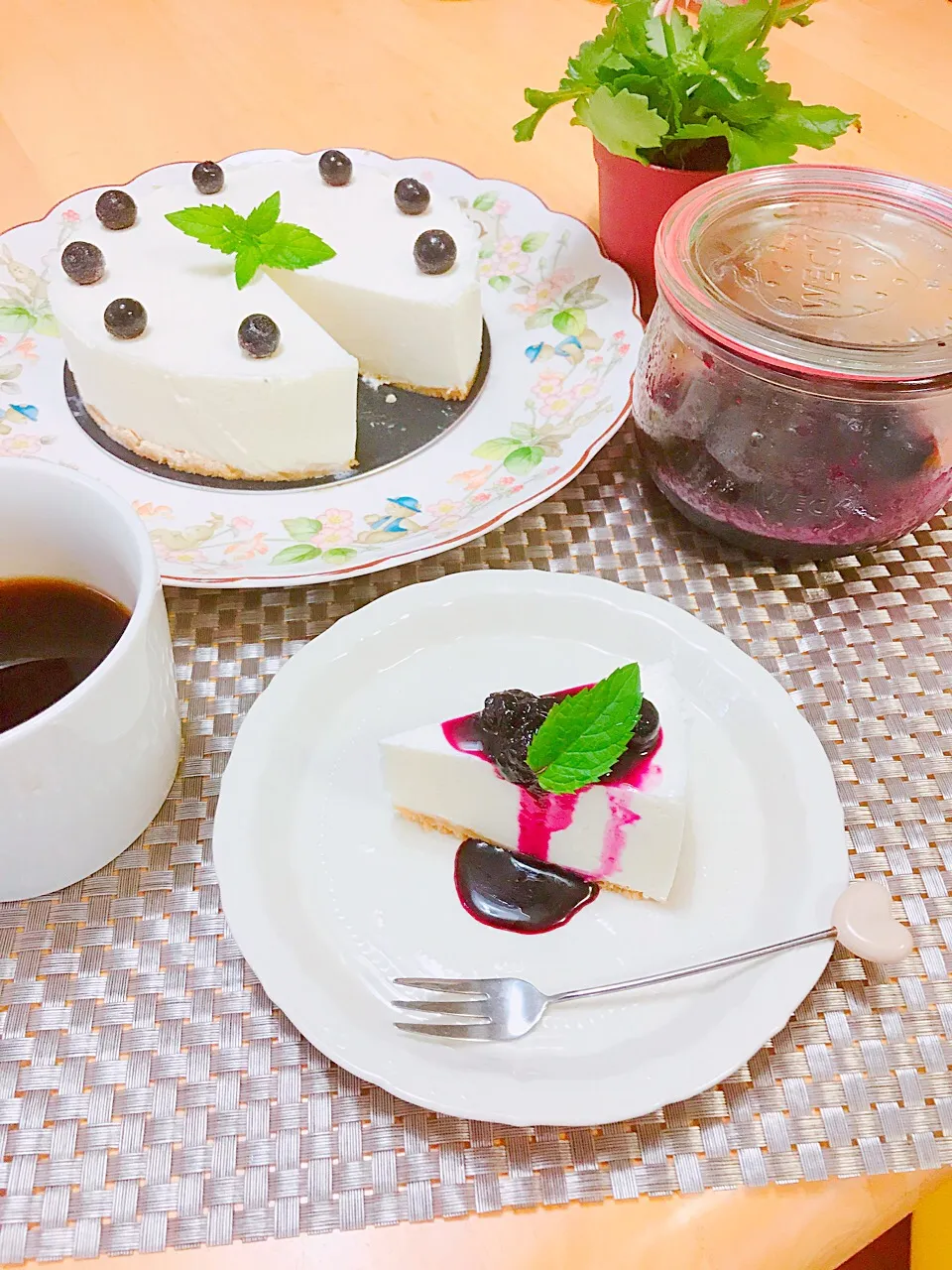 Snapdishの料理写真:手作りジャムでレアチーズケーキ💕(*^o^*)|ＳＵＺＵＫＩさん