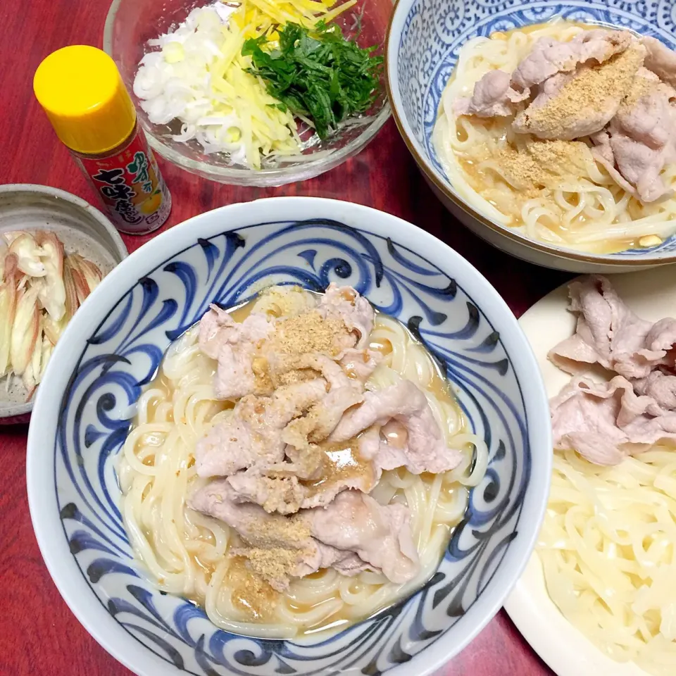 Snapdishの料理写真:豚しゃぶ稲庭うどん|mayuさん