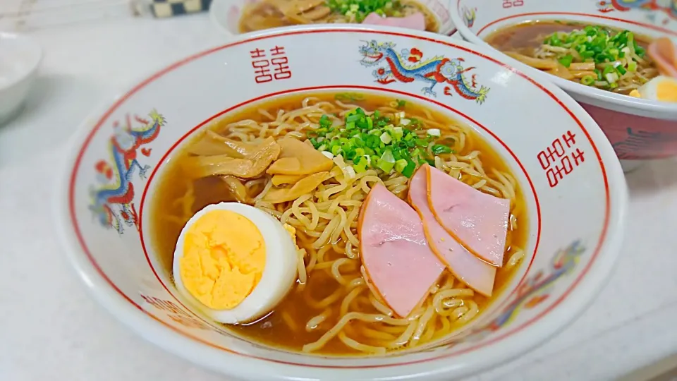 Snapdishの料理写真:お土産で貰った酒田ラーメンを作ってみた|こむぎさん