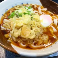 Snapdishの料理写真:新幹線名古屋駅ホームの、立ち食いきしめん。知る人ぞ知る名店ですぜ。(*´-`)|棟居 微貳さん