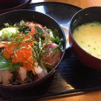 Snapdishの料理写真:海鮮丼|はるなさん