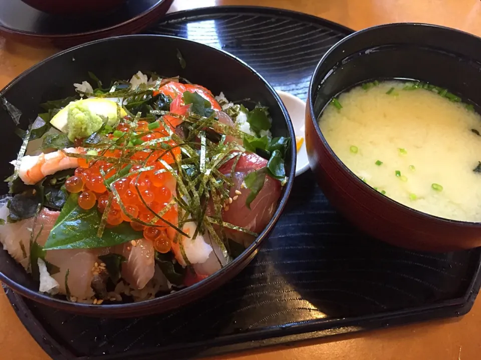 海鮮丼|はるなさん