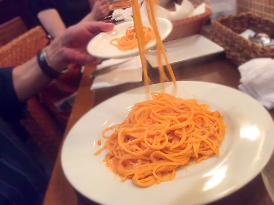 Snapdishの料理写真:水道橋 ビバーチェ
生うにのクリームパスタ|Takeshi  Nagakiさん