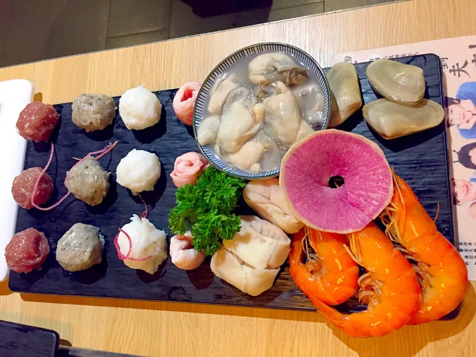 Assorted meats & seafoods|Sky Blueさん