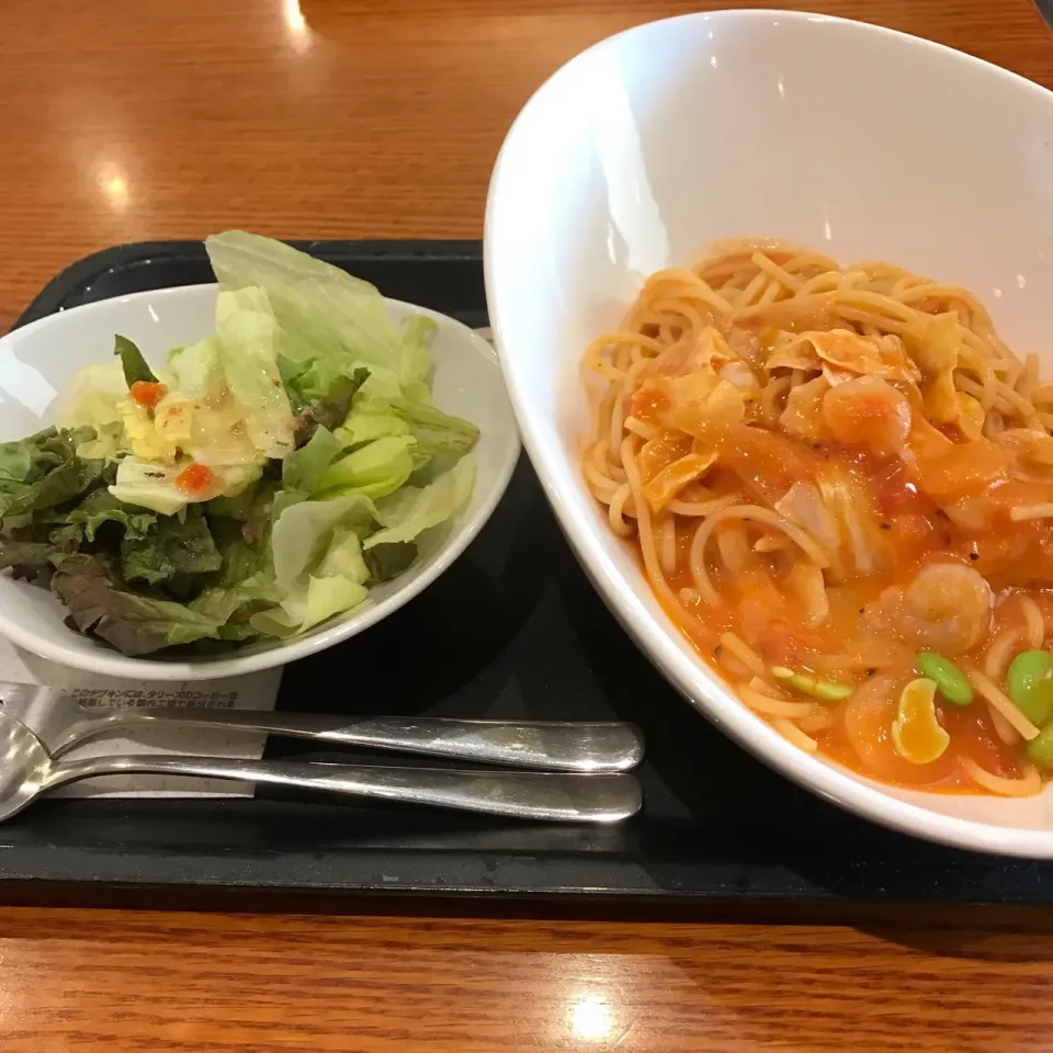 タリーズのスパゲティ🍝と
サラダ🥗|💙💙渡辺翔太💙💙さん