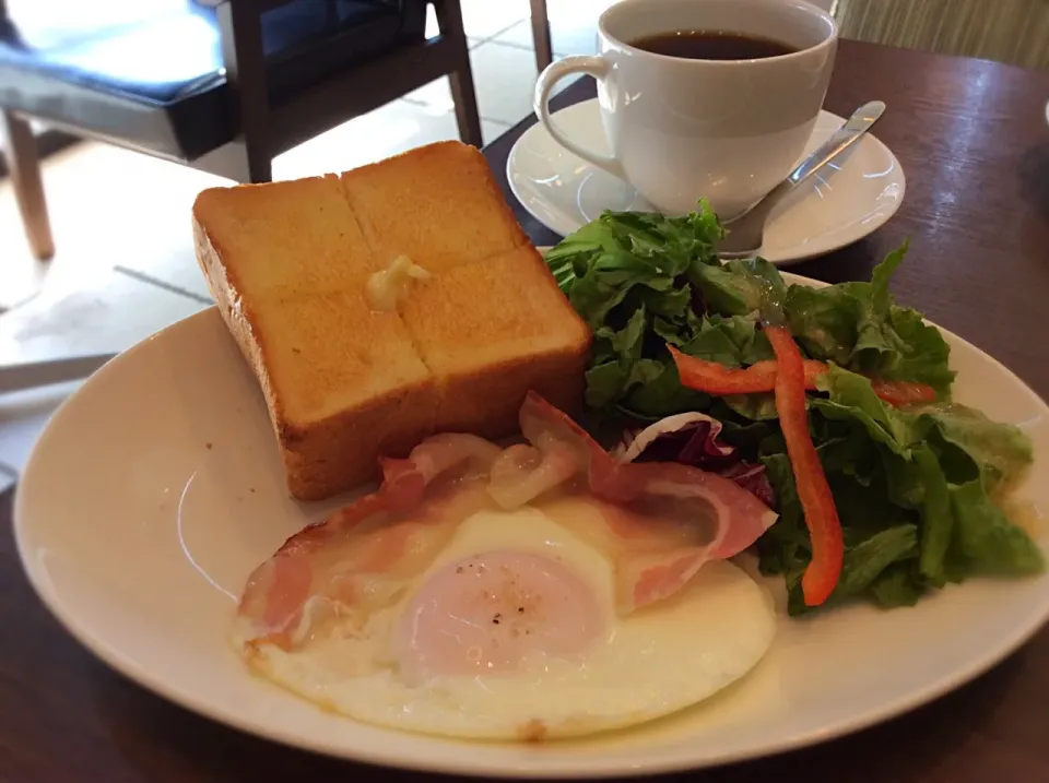 上島珈琲店さんのモーニング😋|アライさんさん