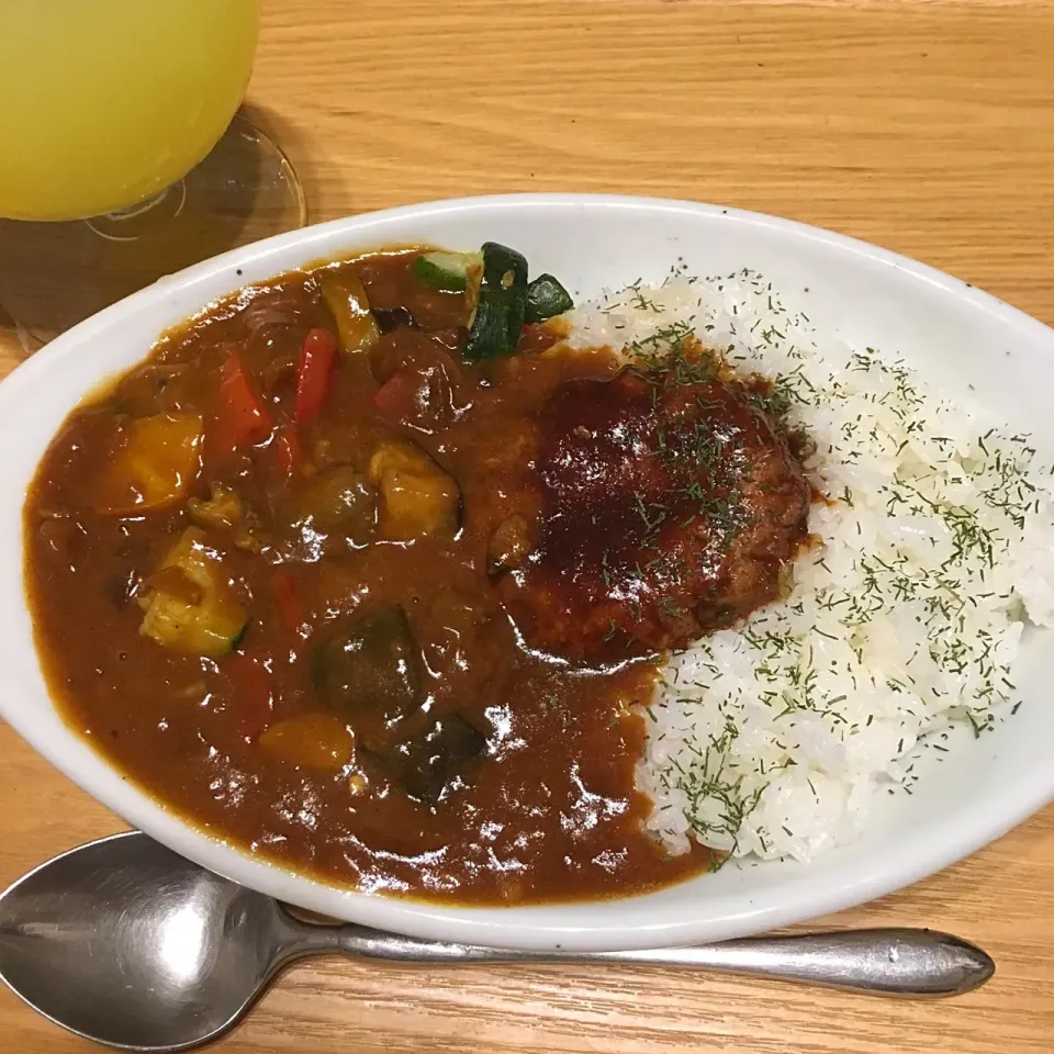 ハンバーグ野菜カレー😊|Jean Nobyさん