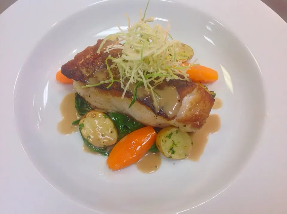 Pan Roasted Tilefish/BalsamicCream sauce,Swiss Chard,Baby Roasted Pots,Carrot!|Chihiro Kさん