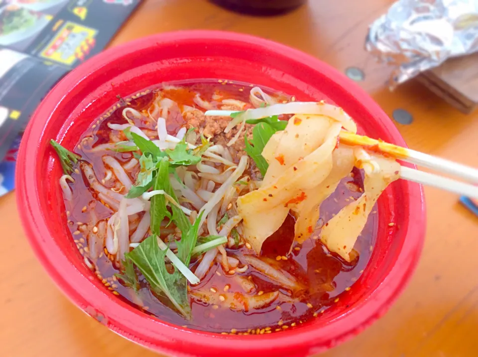 激辛グルメ祭り最終ラウンド 陳家私菜の元祖痺れる麻辣刀削麺|Takeshi  Nagakiさん