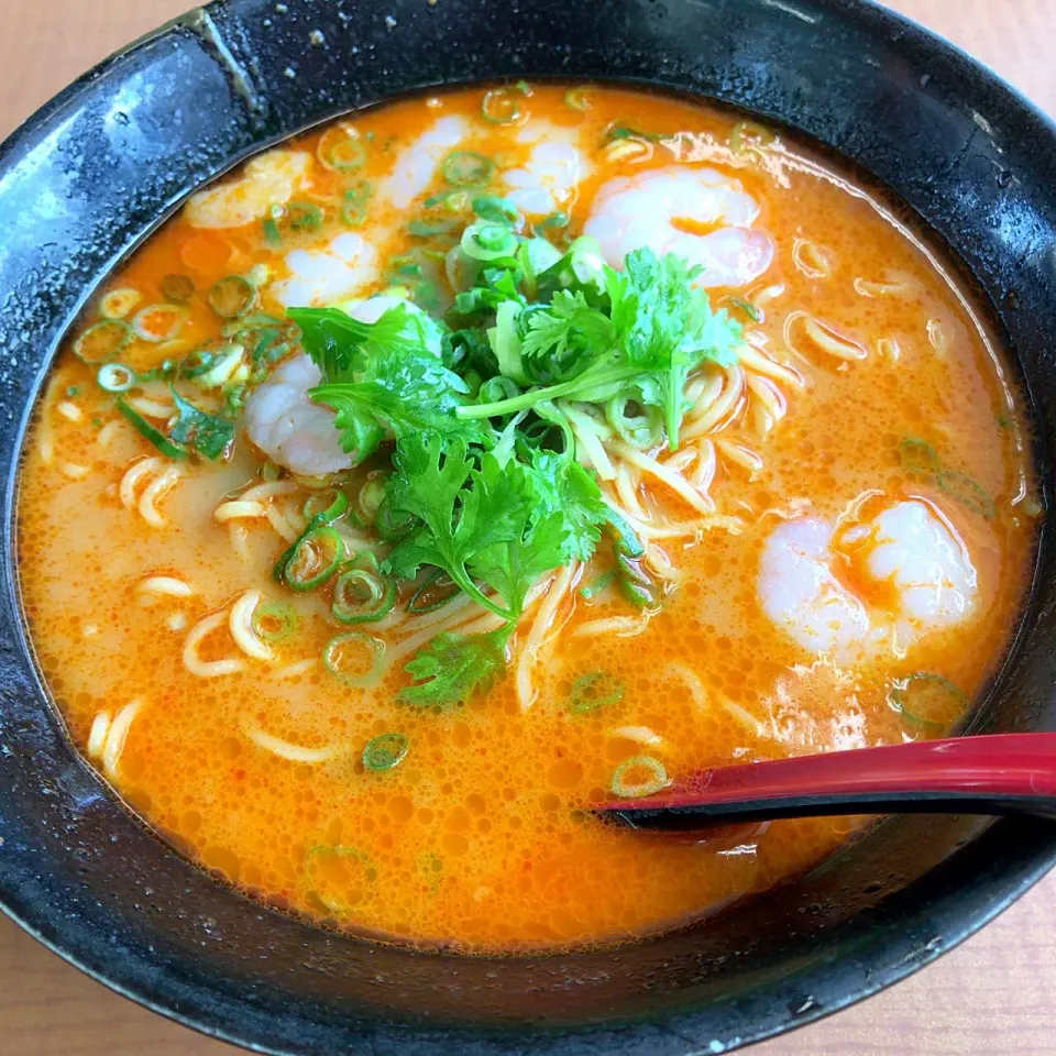 Snapdishの料理写真:トムヤムクンラーメン(◍•ڡ•◍)❤|いつみさん