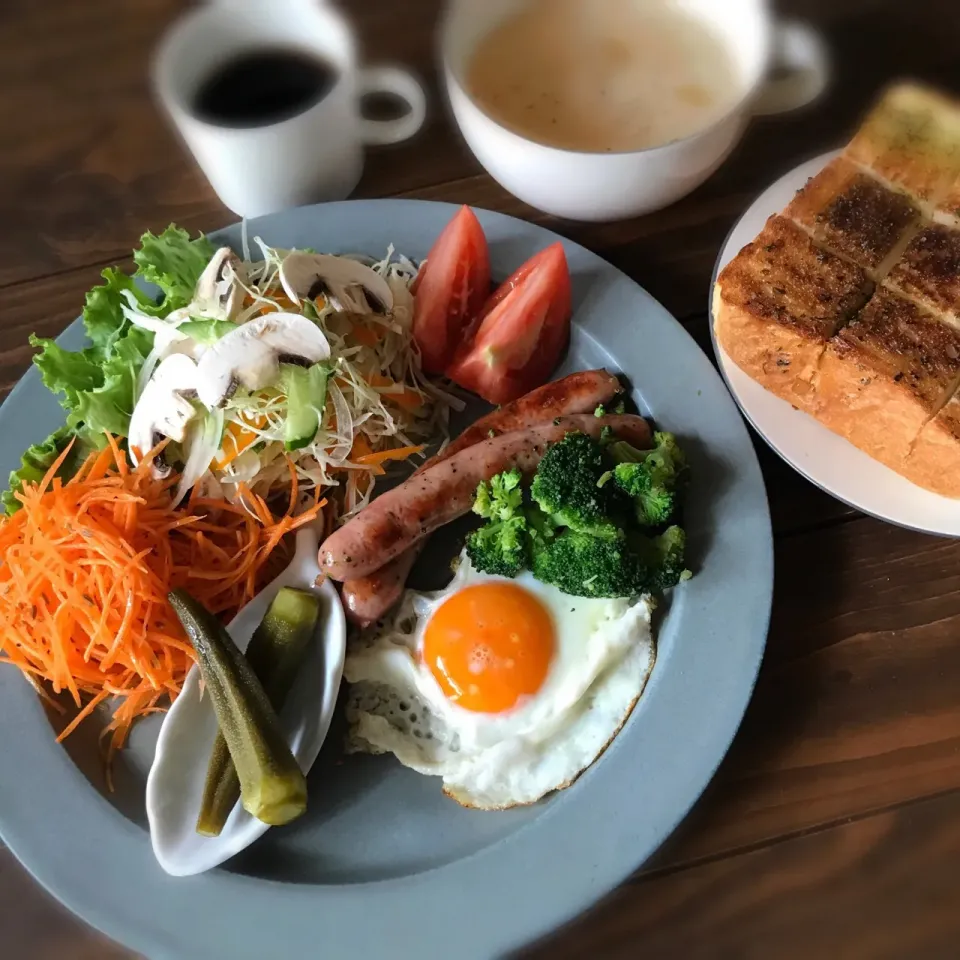 今日の朝ごはん|ぺんぎんさん