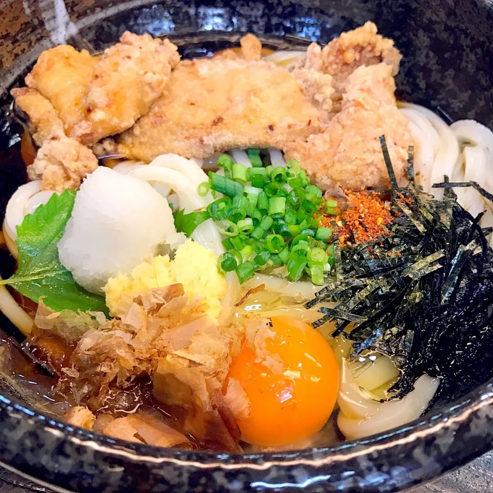 #冷やしぶっかけうどん
#とりのから揚げ つき😋|とよよさん