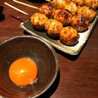 Snapdishの料理写真:卵もうまうま地鶏焼き鳥屋さんのつくね|mameさん