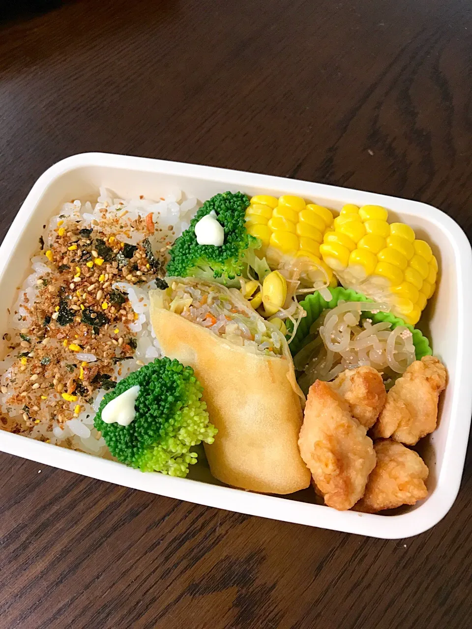 Snapdishの料理写真:春巻きととり天弁当|kiicoさん