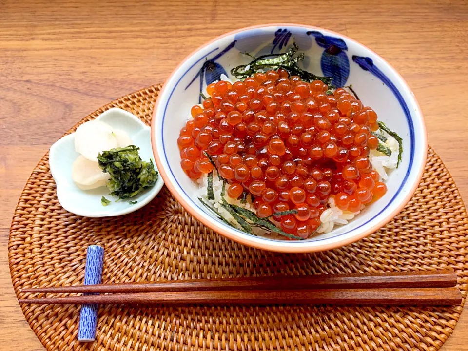 自家製イクラの醤油漬け。イクラご飯。|misaoさん