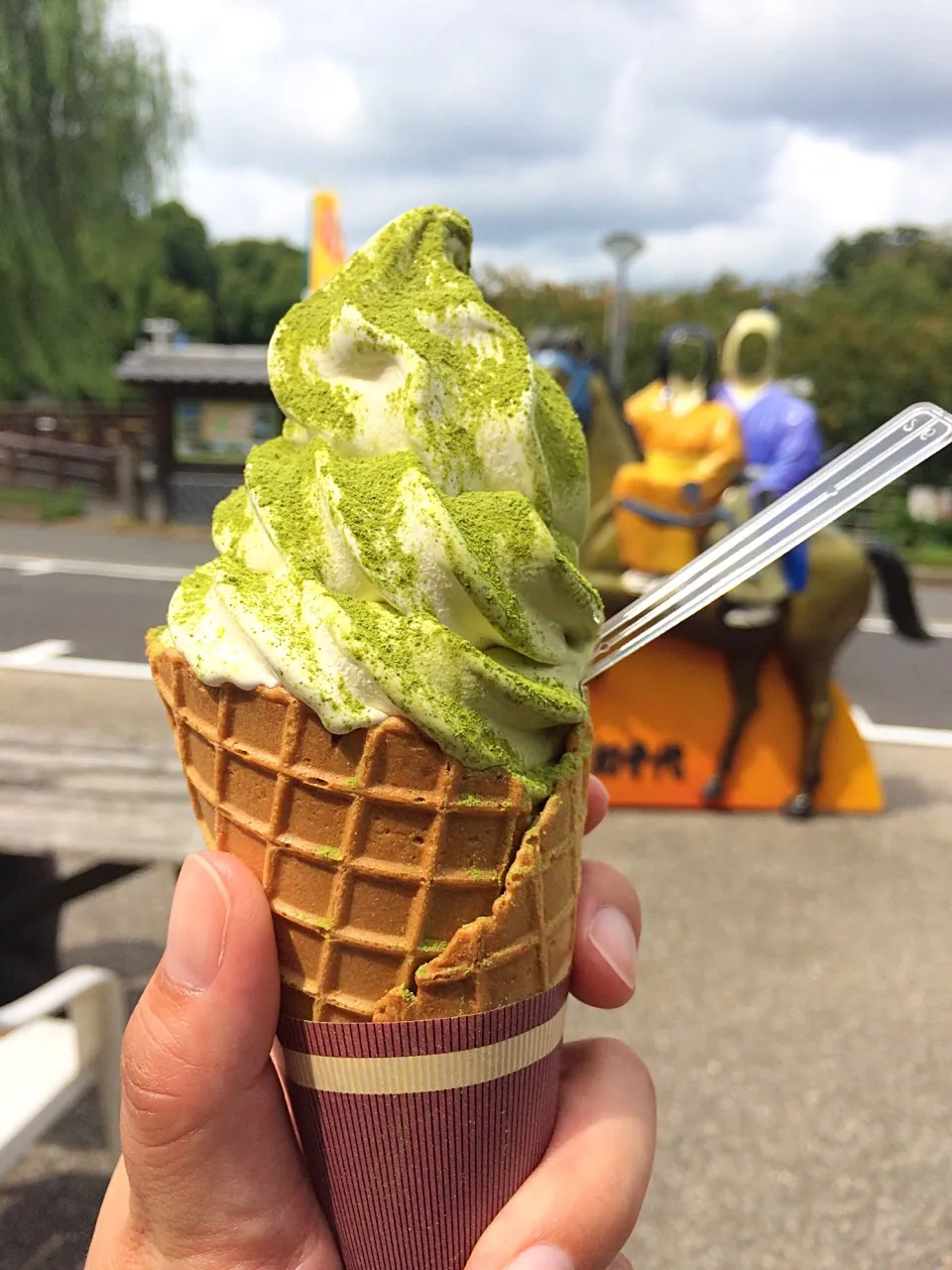 Snapdishの料理写真:掛川城でソフトクリーム🍦|いく❤️さん