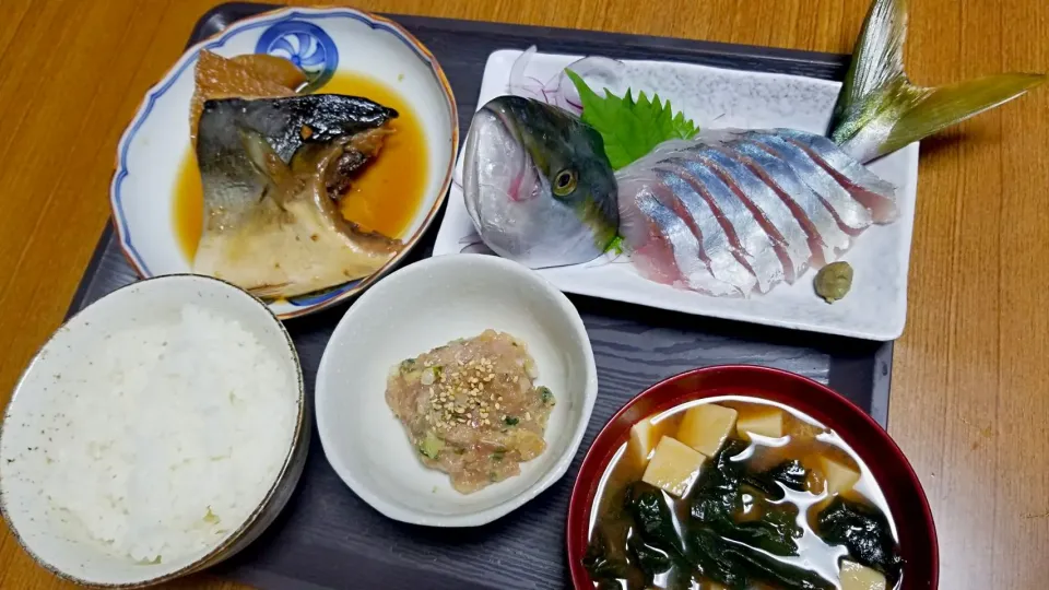 ハマチ尽くし
・刺身
・なめろう
・ハマチ大根|あぁちゃんさん