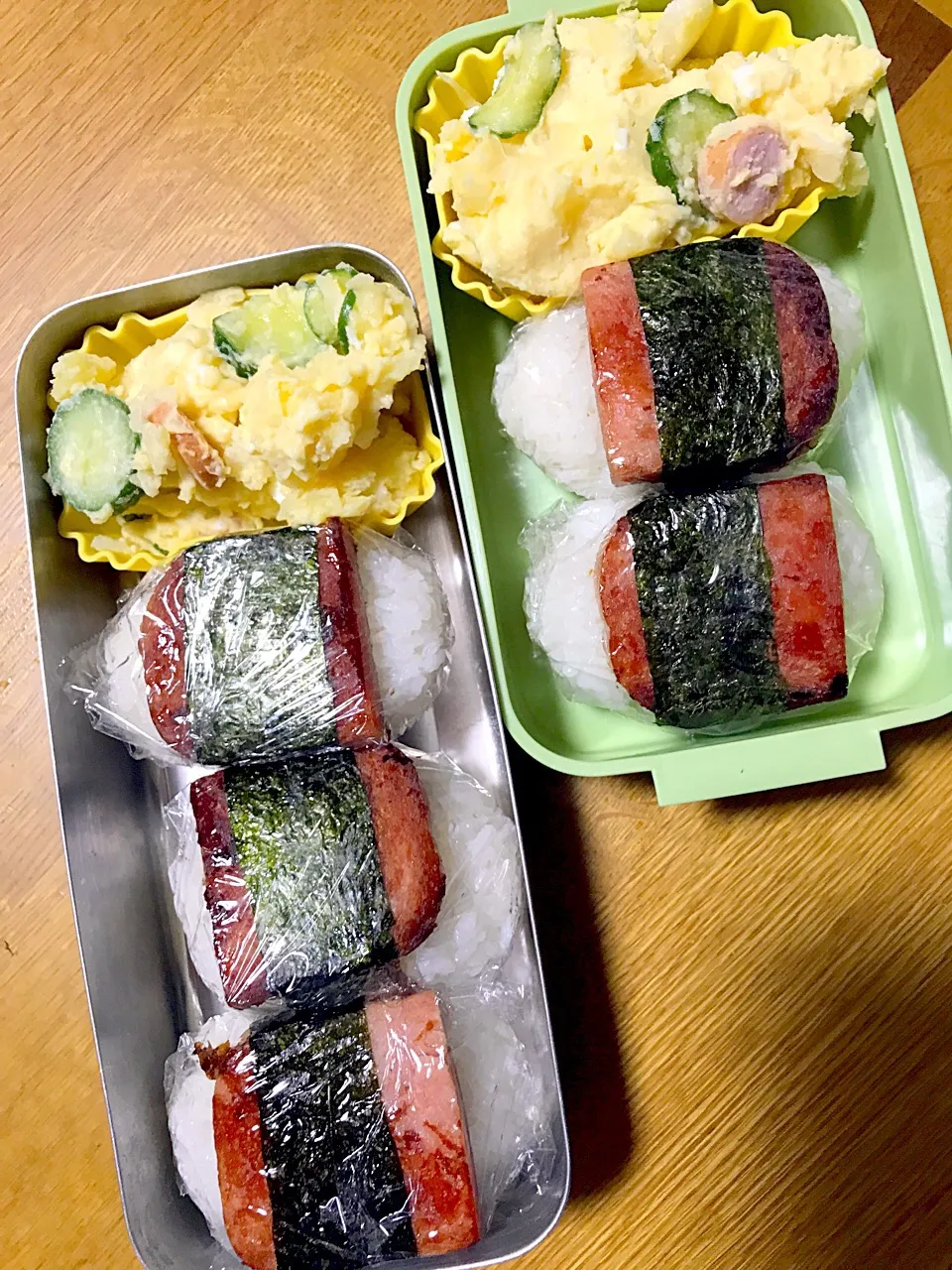 スパムおにぎり弁当。パパママ仕事弁当。|めぐりんさん