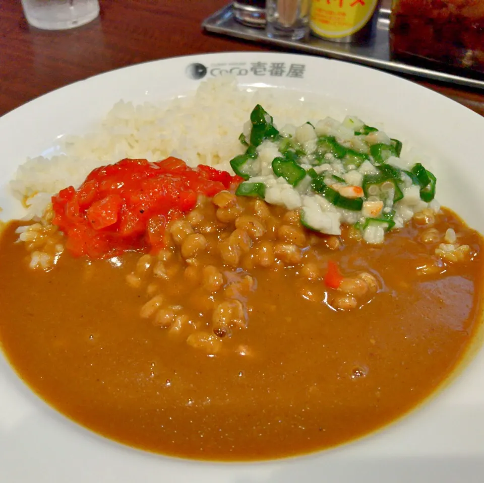 ネバネバ三昧カレー with 辛旨トマトソース by CoCo壱|大石さん