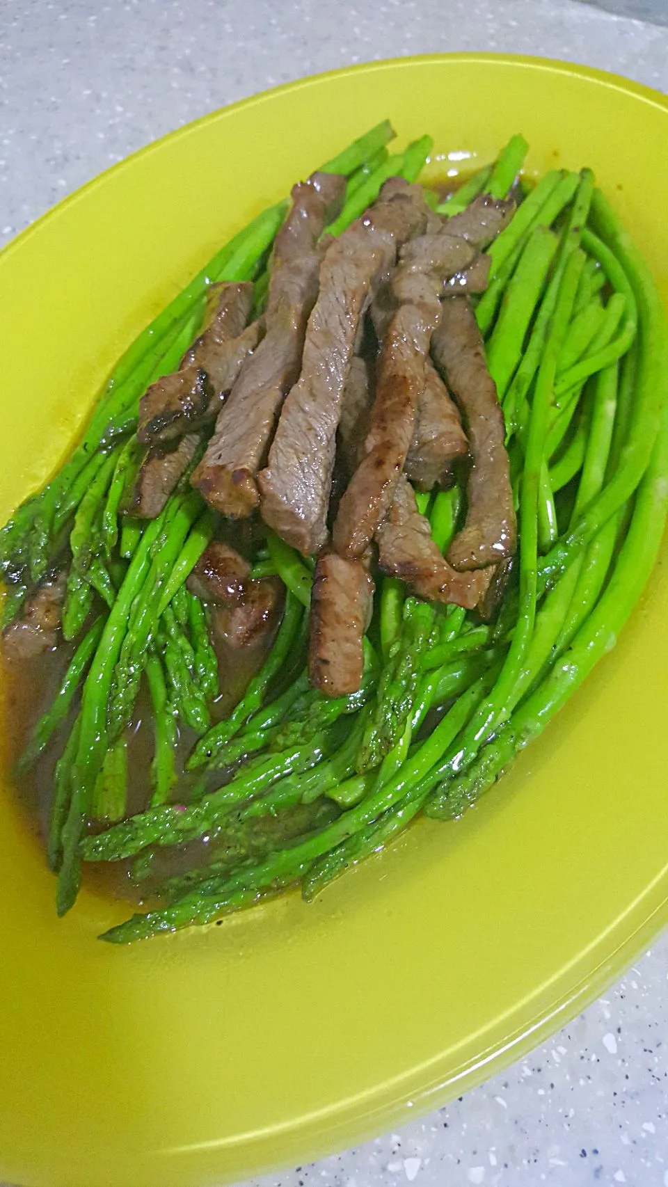 Sir-fry beef with asparagus|Serene Leeさん