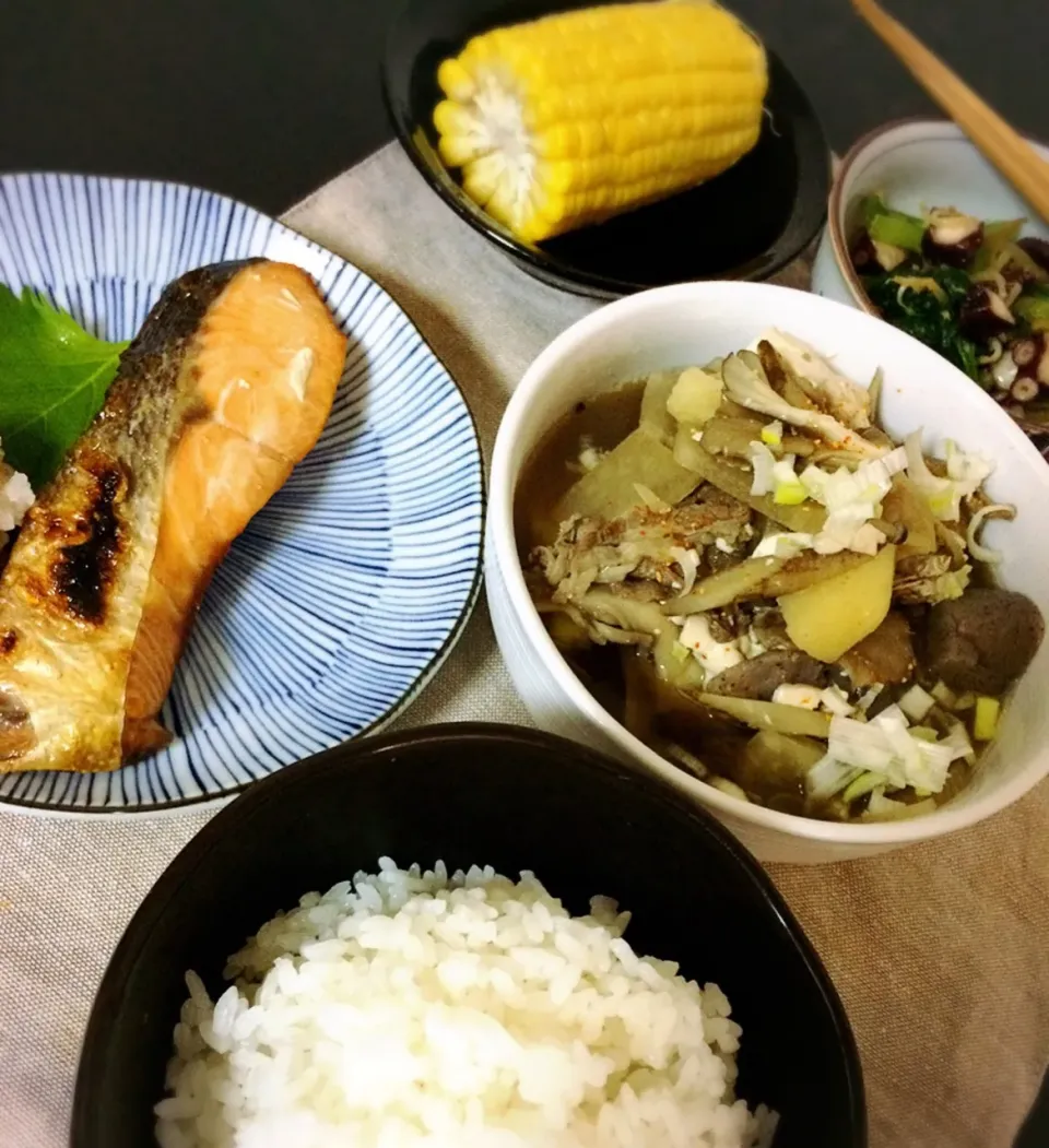 石巻産秋鮭、芋煮|いちごさん