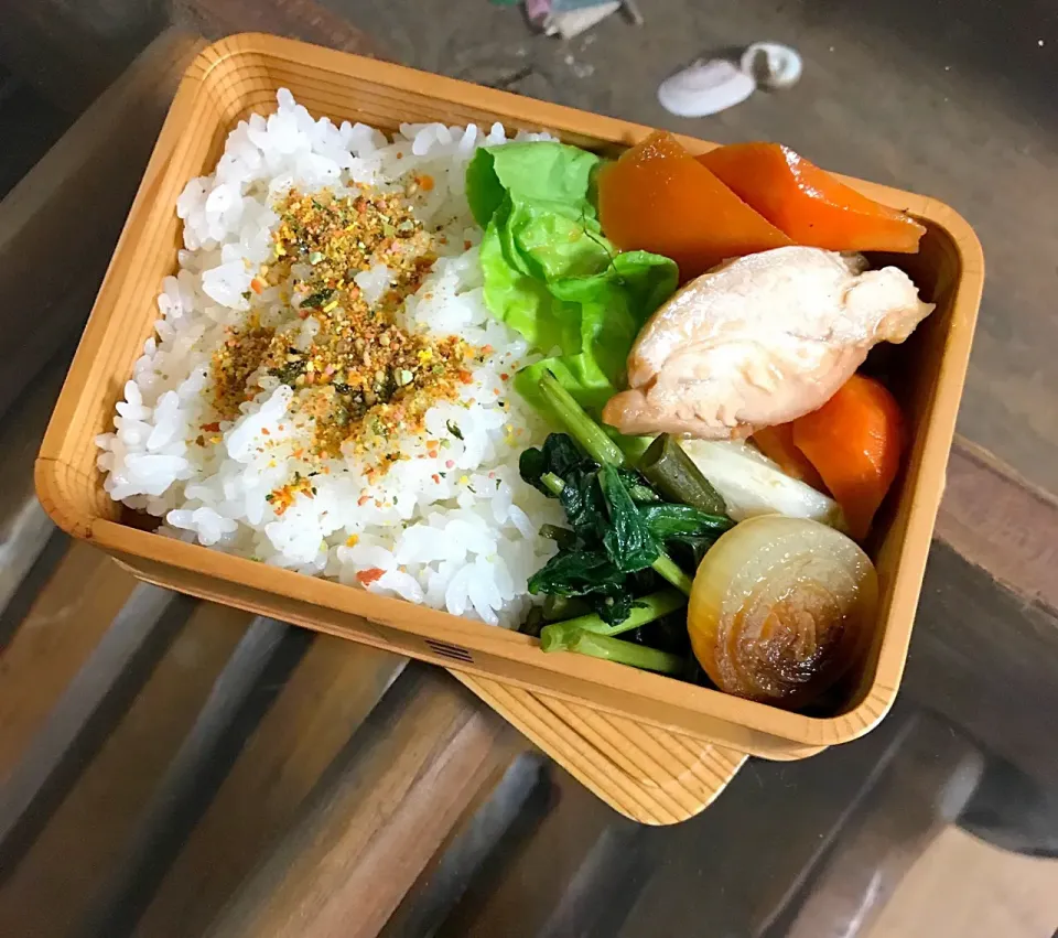 鶏肉チャーシューとチャーシューダレ煮人参🥕キャベツ。
空芯菜のXＯ醬炒め。|Kumi_loveさん