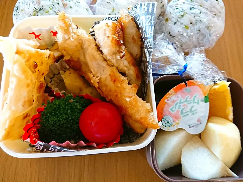 Snapdishの料理写真:17*09*13  息子弁当☺️体育祭ｶﾞﾝﾊﾞﾚ👊😆🎵|hilocoさん