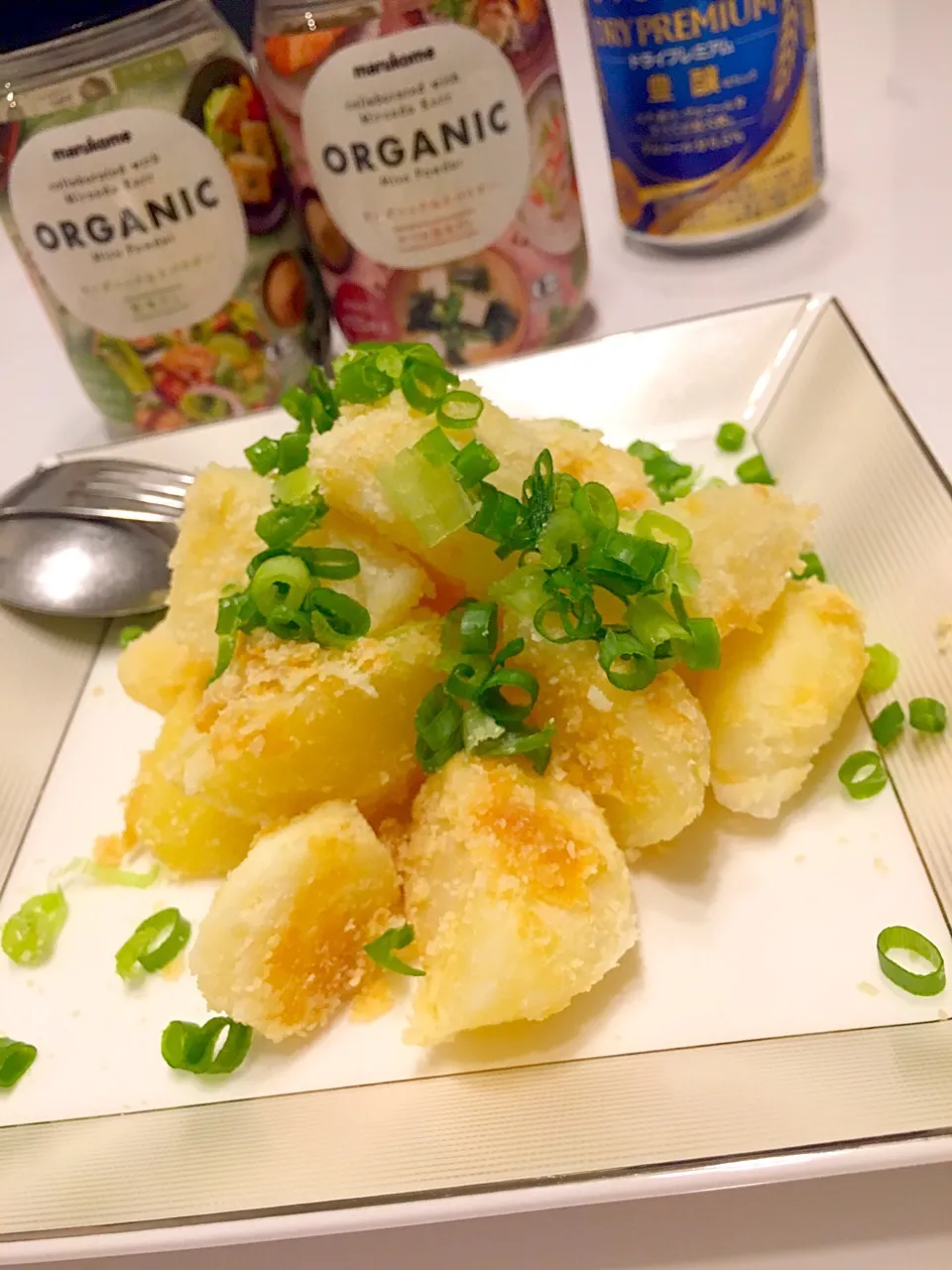 味噌パウダーで味噌チーズポテト😊|まるまさん