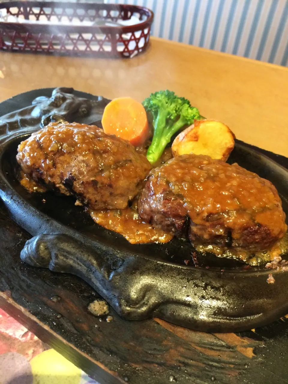 静岡県限定 げんこつハンバーグ 炭焼きレストランさわやか藤枝築地店 ハンバーグ界ナンバーワン|ガク魁‼︎男飯さん