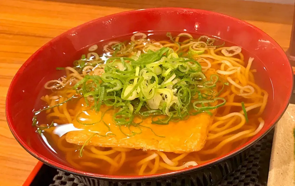 兵庫県加古川駅にて『和そば』なるものを昼餉とす。まるでラーメンの麺のようでしたわ🤔|にゃあ（芸名）さん